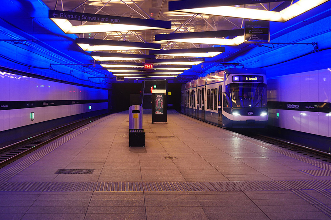 Intended for Zurich’s underground: a tram in the Milchbucktunnel, 2023. (Image: © Peter Pfeiffer)