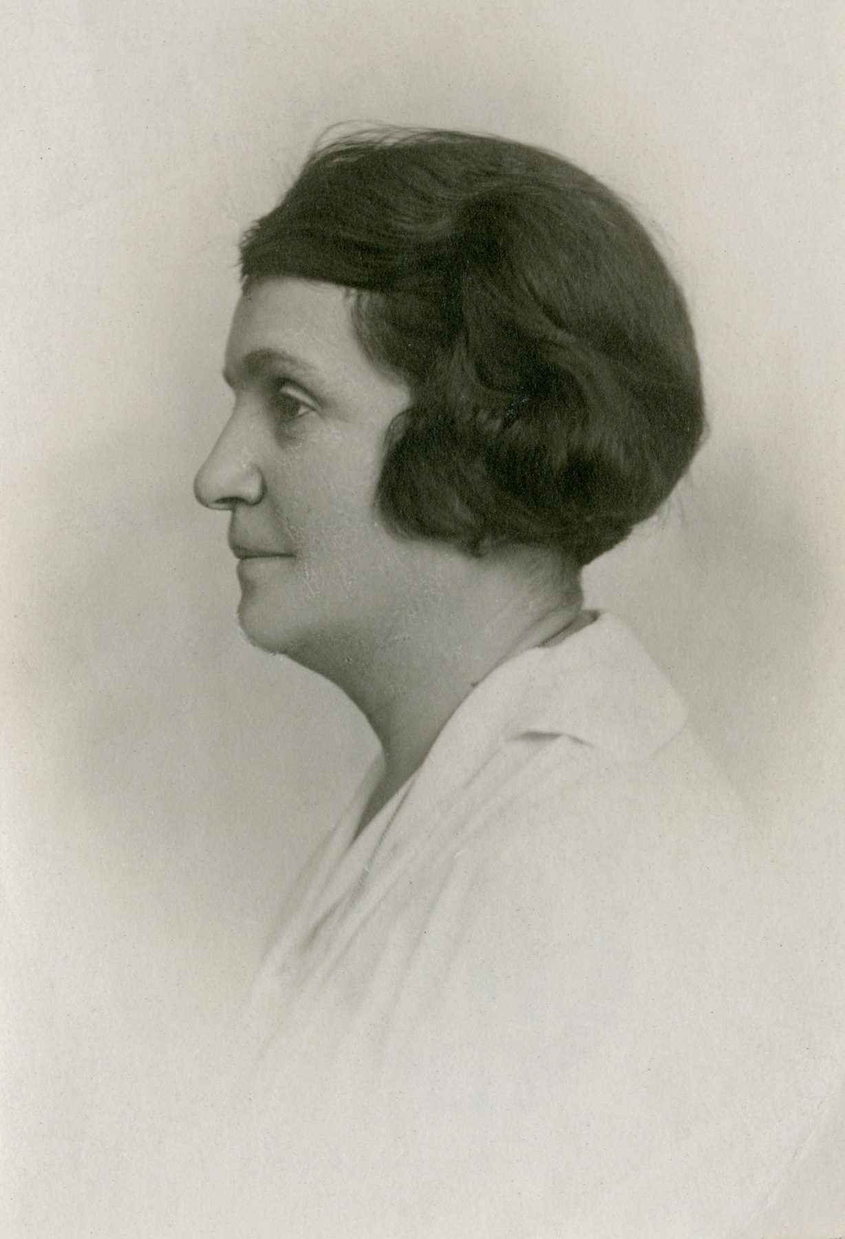 Paulette Brupbacher-Raygrodsky, um 1920. <br>(Bild: Schweizerisches Sozialarchiv, <br>Sozarch_F_Fa-0009-34)
