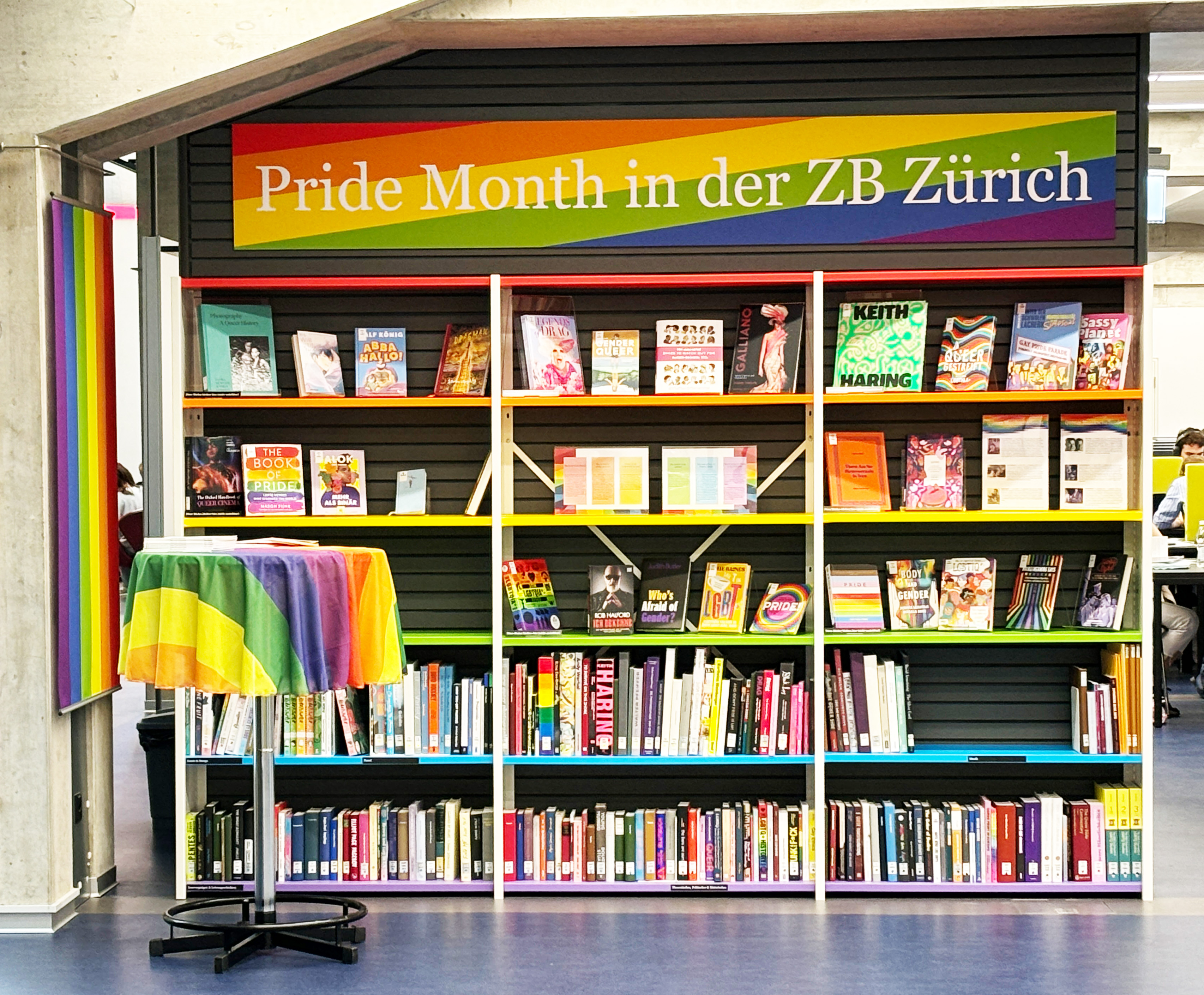 Der Pride-Month in der Zentralbibliothek